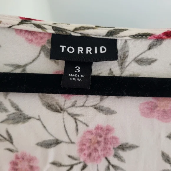 Torrid Floral Shirred Sweetheart Dress - Picture 3 of 8